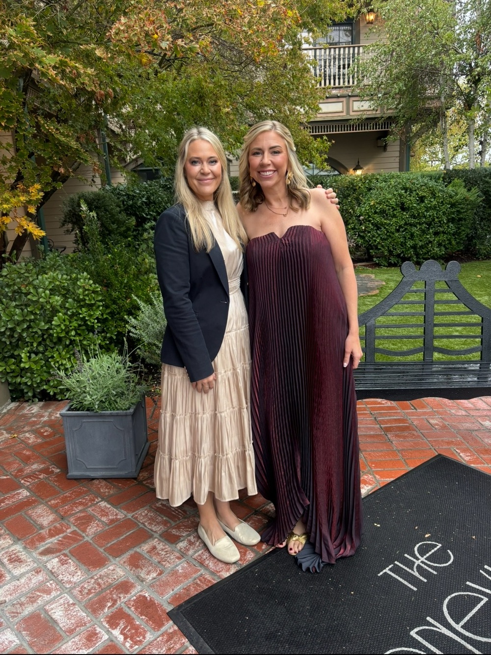 L’IDÉE Burgundy Strapless Pleated Maxi Gown – US 12 / XXL